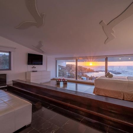 Gialiskari  Icarus Luxury Beachfront Villa מראה חיצוני תמונה