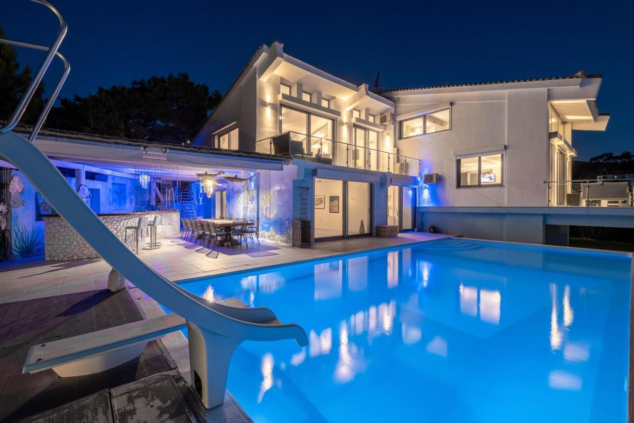 Gialiskari  Icarus Luxury Beachfront Villa מראה חיצוני תמונה