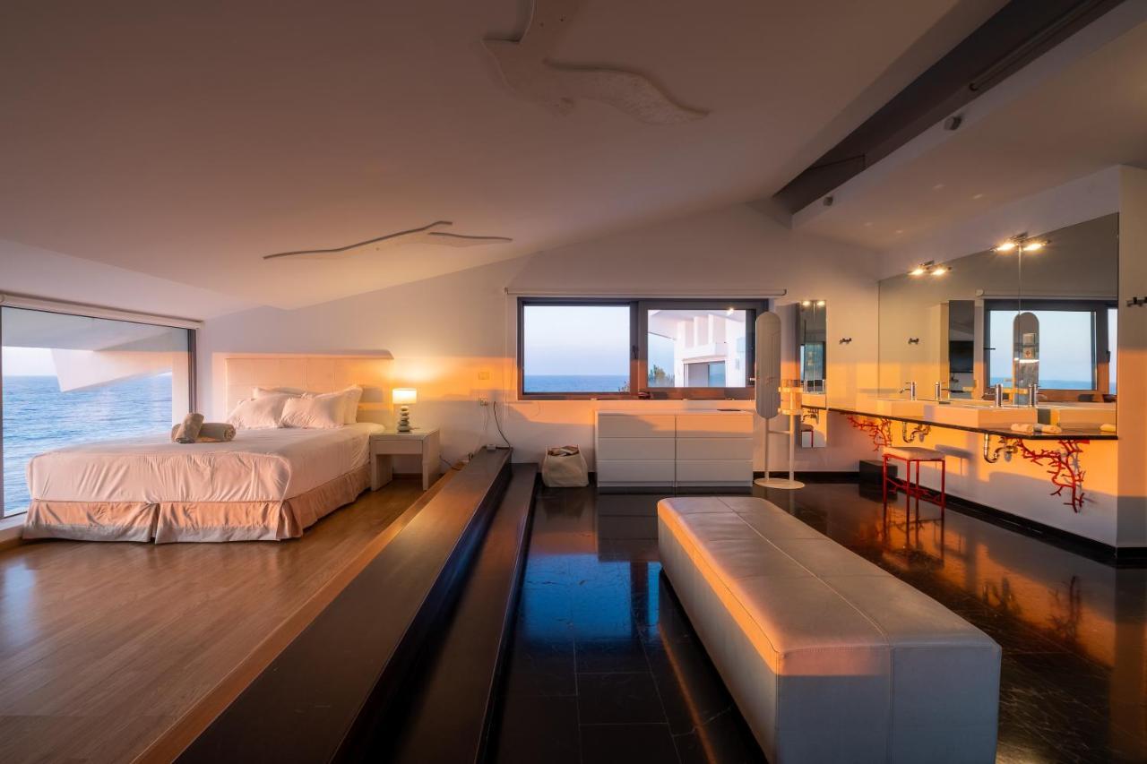 Gialiskari  Icarus Luxury Beachfront Villa מראה חיצוני תמונה