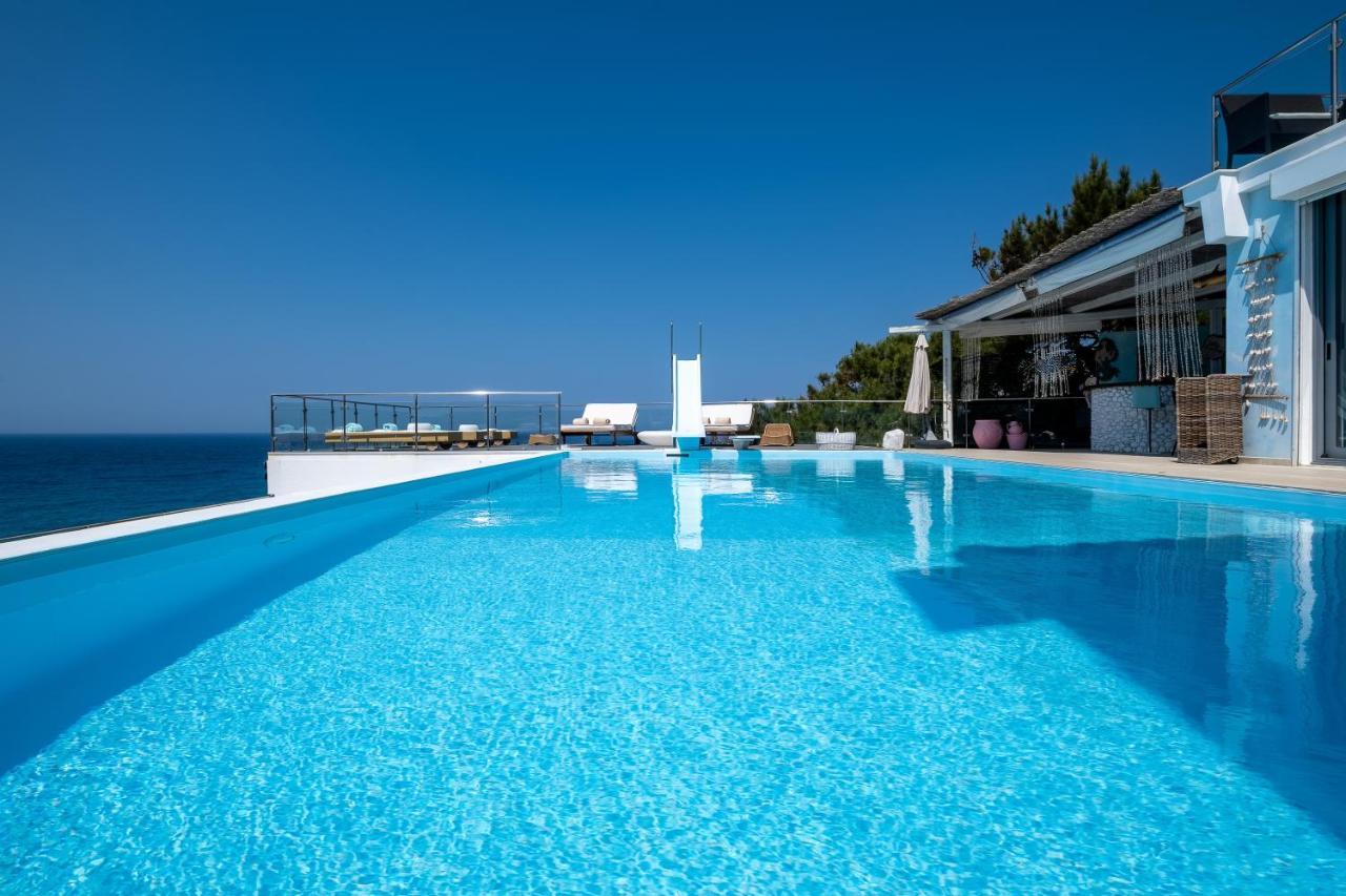 Gialiskari  Icarus Luxury Beachfront Villa מראה חיצוני תמונה