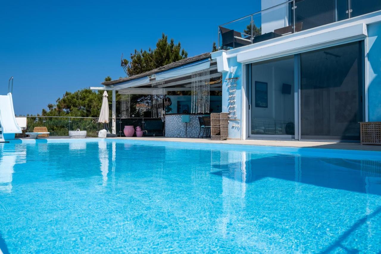 Gialiskari  Icarus Luxury Beachfront Villa מראה חיצוני תמונה