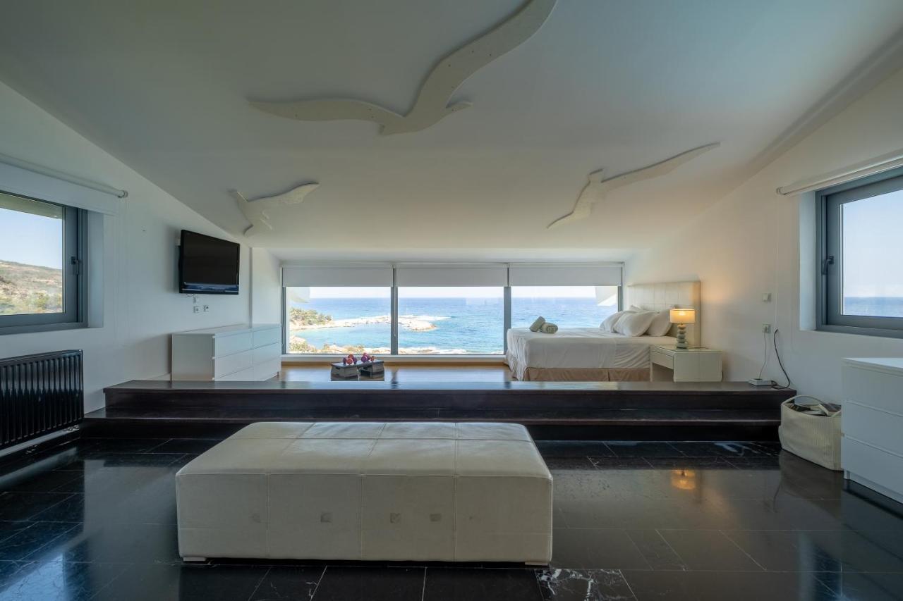 Gialiskari  Icarus Luxury Beachfront Villa מראה חיצוני תמונה